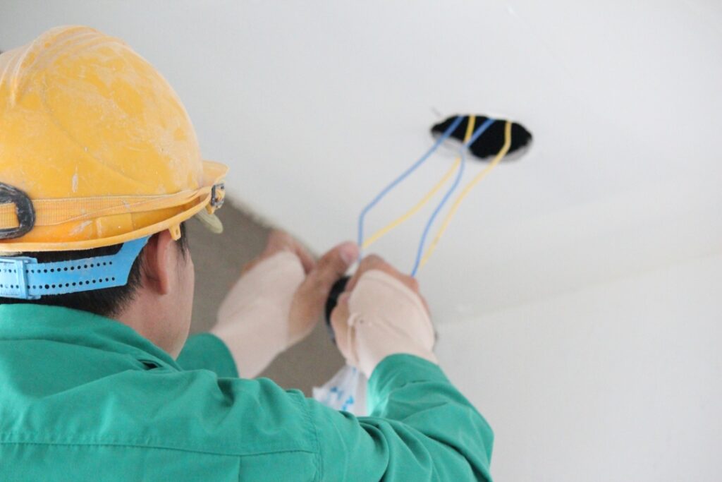 Dau hieu ro ri dong dien Dau hieu ro ri dong dien